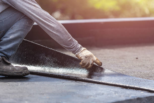Professional Crawl Space Encapsulation technician working in Flora, IL